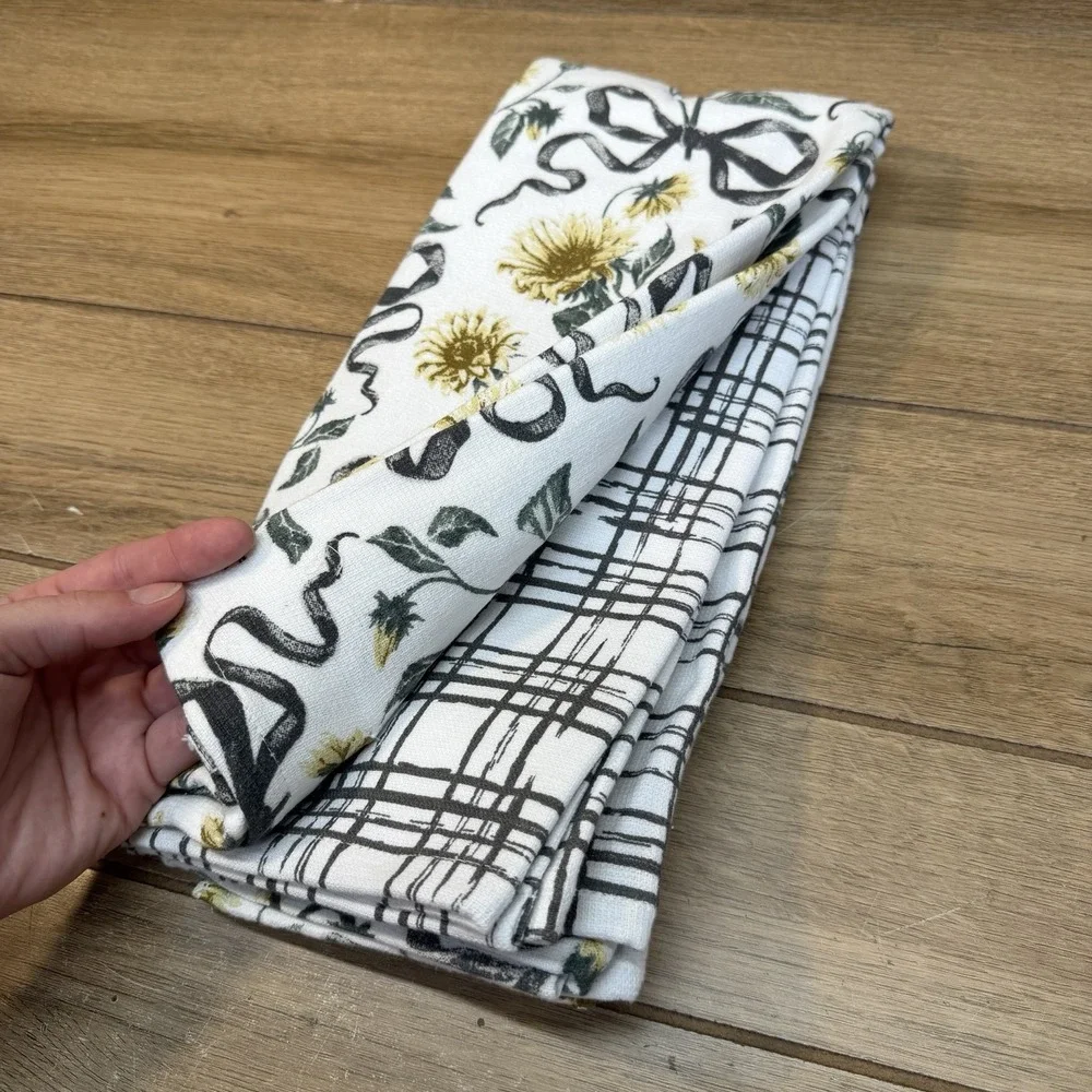 Tahari Home Kitchen Towels Black Yellow Gray Sunflower Bow Floral 3 Piece Cotton